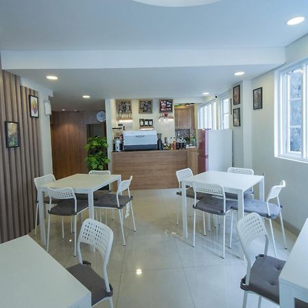 Super Oyo Flagship 101 Apple Platinum Hotel Джакарта Екстериор снимка